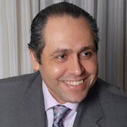 ياسر نصر