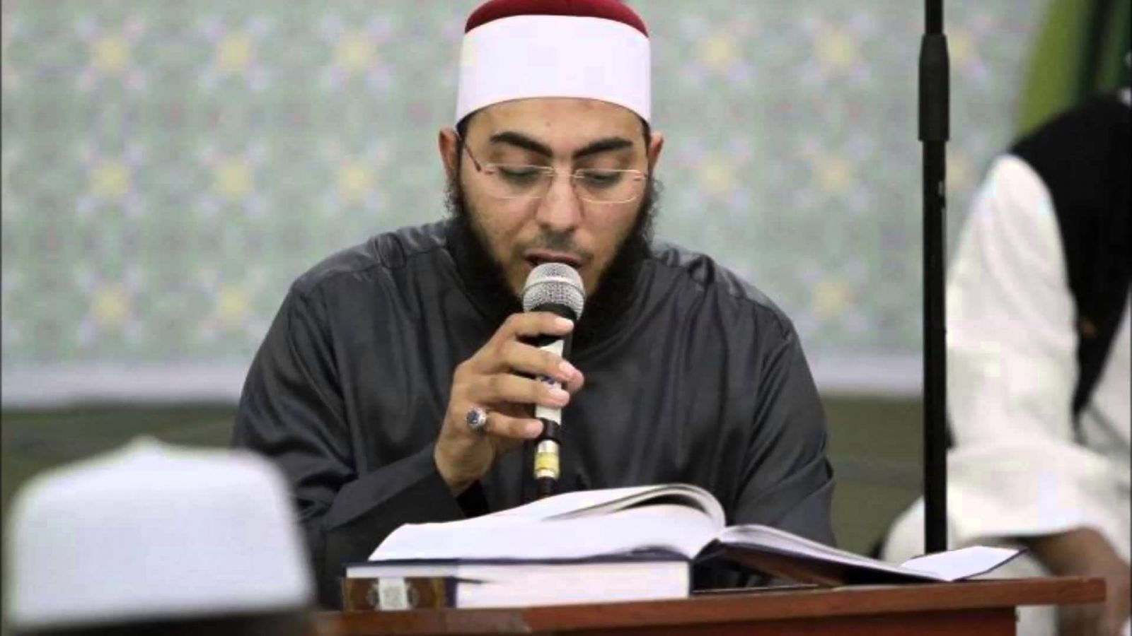 هشام عبد الباري
